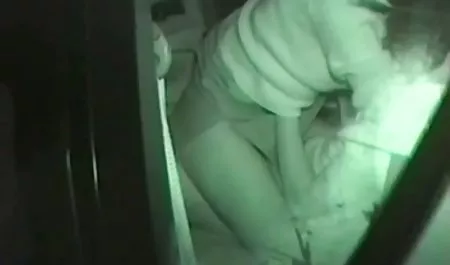 سوپر گيف هاى سكسى جوجه سر می دهد