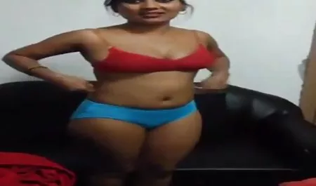 نوجوان استمناء گيف سكسى در ماشین خود